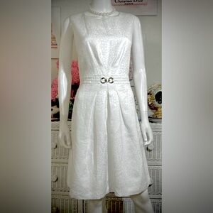 Tahari Dress Knee Length Modest & Conservative Faux Accent Belt in White Size 12